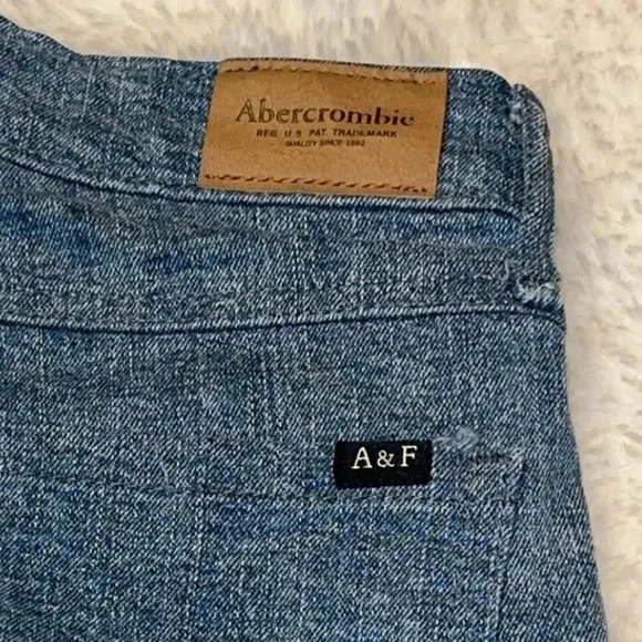 Abercrombie & Fitch Abercrombie kids/girls/youth jeans high rise straight 13/14L - Picture 2 of 6